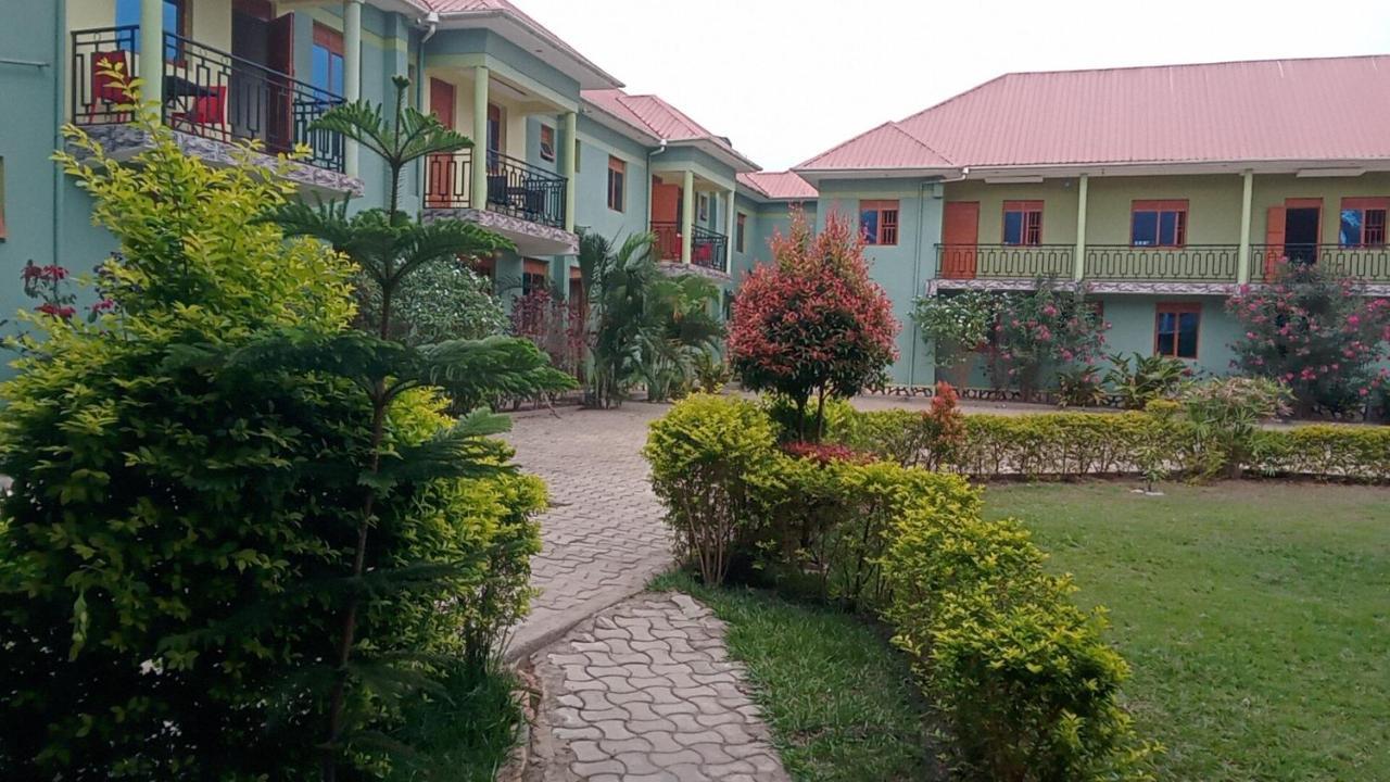 Forest Breeze Hotel Mbarara Exterior photo